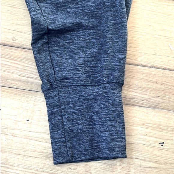 Offline by Aerie Fold Over Hugger High Waisted Jogger size: S Charcoal - Picture 4 of 5
